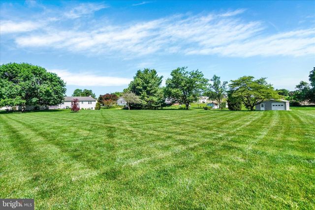 15343 N BARRENS RD N, Stewartstown, PA 17363