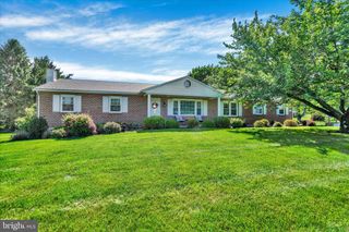 15343 N BARRENS RD N, Stewartstown, PA 17363