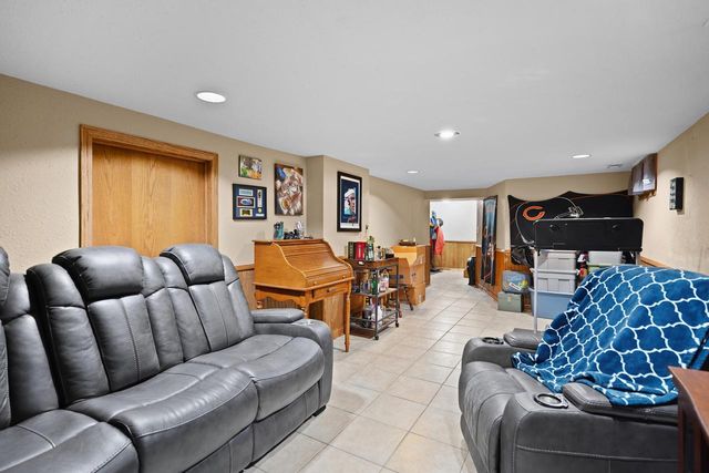 6318 51st AVENUE, Kenosha, WI 53142