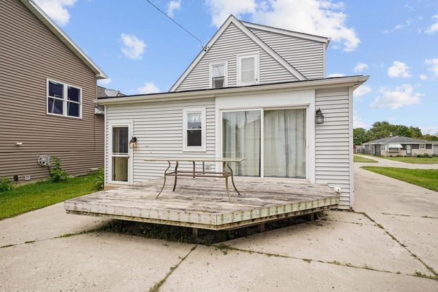 6318 51st AVENUE, Kenosha, WI 53142
