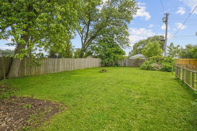 6318 51st AVENUE, Kenosha, WI 53142