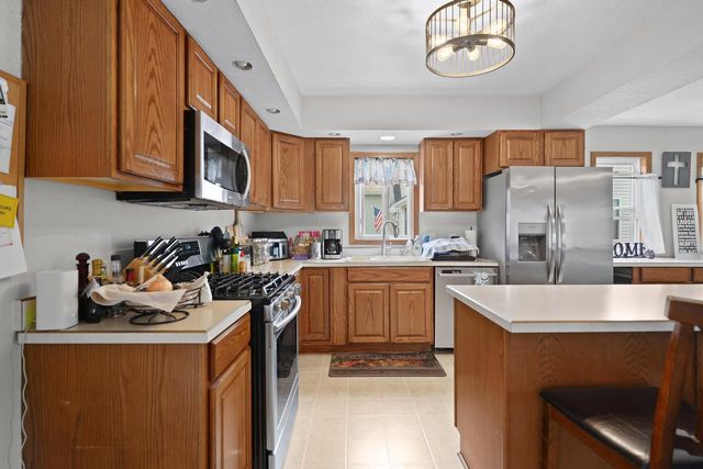 6318 51st AVENUE, Kenosha, WI 53142