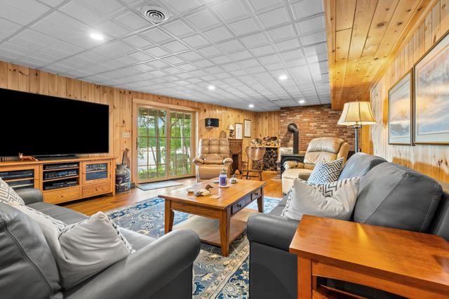 164 Fox Run Road, Stoddard, NH 03464