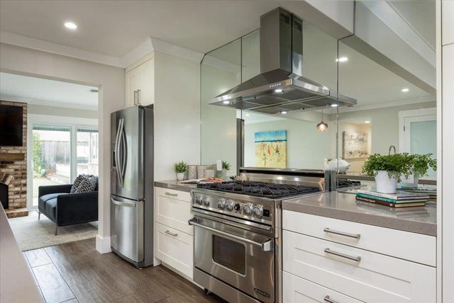 1558 MIZZEN Lane, Half Moon Bay, CA 94019