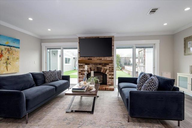 1558 MIZZEN Lane, Half Moon Bay, CA 94019