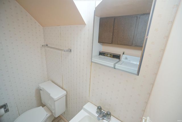 435 N 225 East, Warsaw, IN 46582