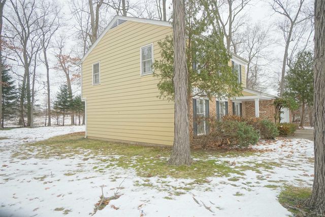 435 N 225 East, Warsaw, IN 46582