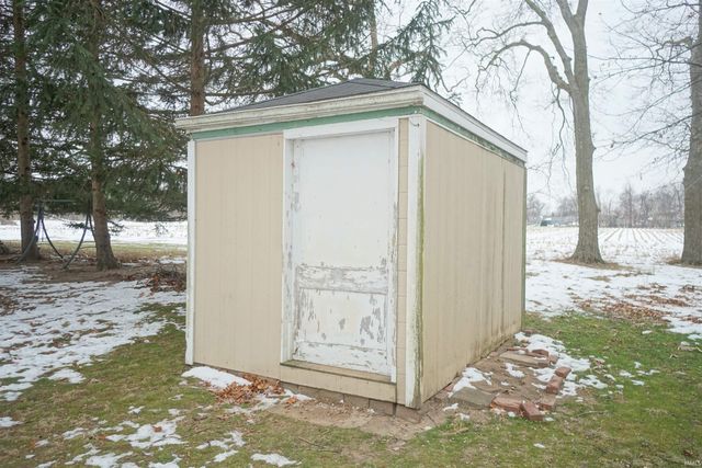 435 N 225 East, Warsaw, IN 46582