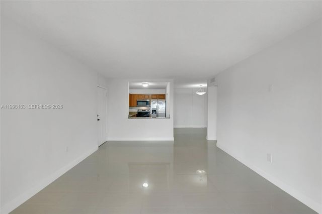 6130 W 19th Ave 301, Hialeah, FL 33012