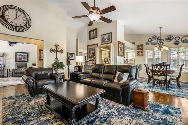17 Kipling Circle, Bella Vista, AR 72715