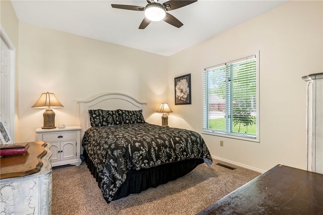17 Kipling Circle, Bella Vista, AR 72715