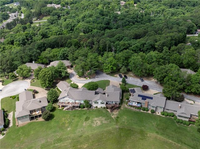 17 Kipling Circle, Bella Vista, AR 72715