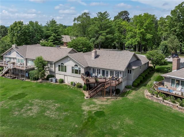 17 Kipling Circle, Bella Vista, AR 72715