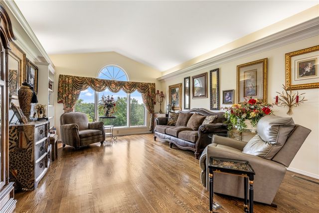 17 Kipling Circle, Bella Vista, AR 72715