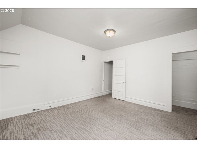 527 MONROE St, Eugene, OR 97402