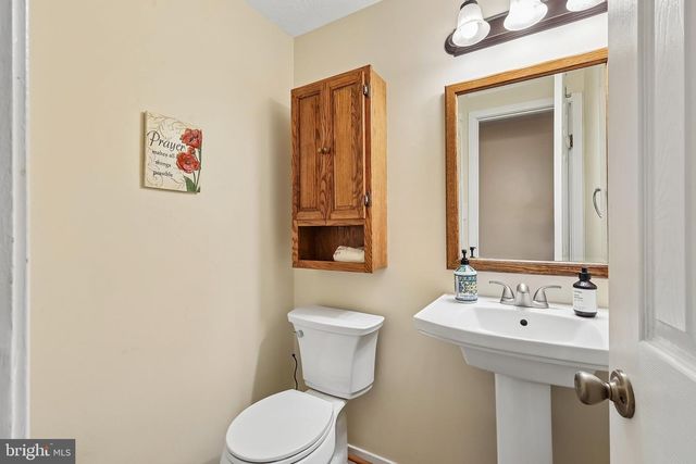 10103 TRINITY LN, Manassas, VA 20110