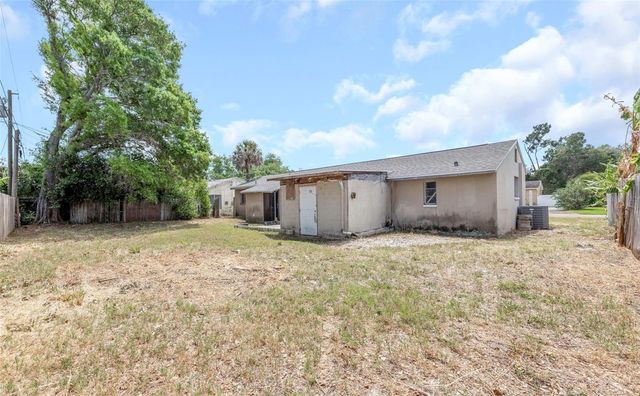 6235 HAMPTON DRIVE N, St Petersburg, FL 33710