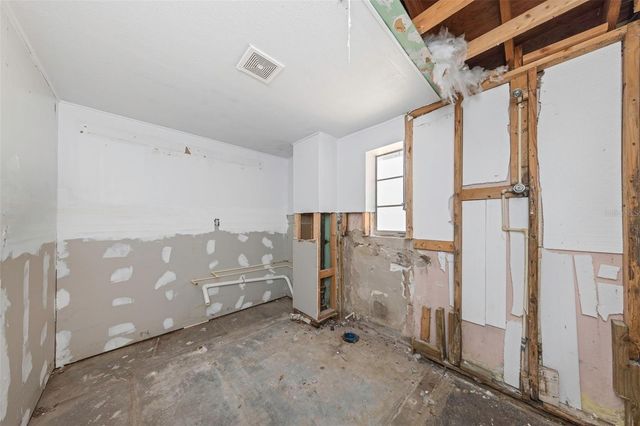 6235 HAMPTON DRIVE N, St Petersburg, FL 33710