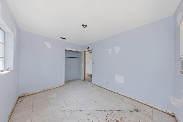 6235 HAMPTON DRIVE N, St Petersburg, FL 33710