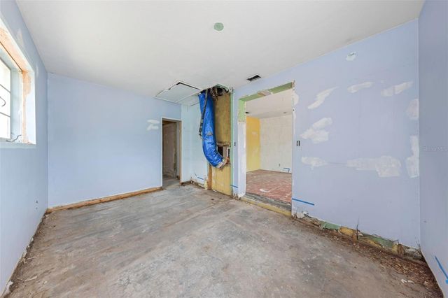6235 HAMPTON DRIVE N, St Petersburg, FL 33710