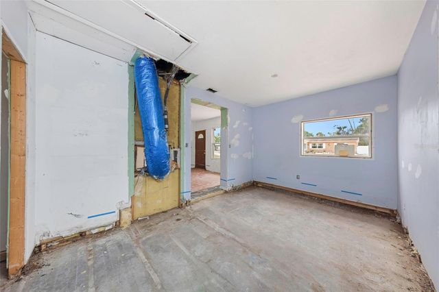 6235 HAMPTON DRIVE N, St Petersburg, FL 33710