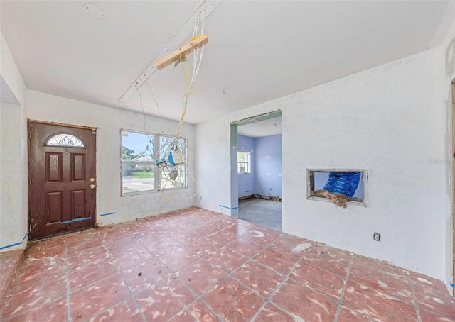 6235 HAMPTON DRIVE N, St Petersburg, FL 33710