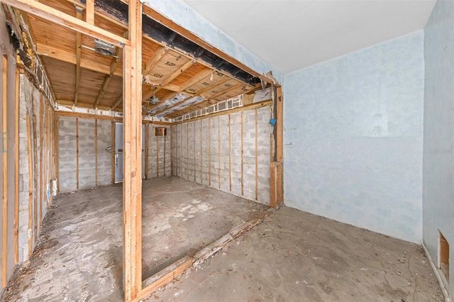 6235 HAMPTON DRIVE N, St Petersburg, FL 33710
