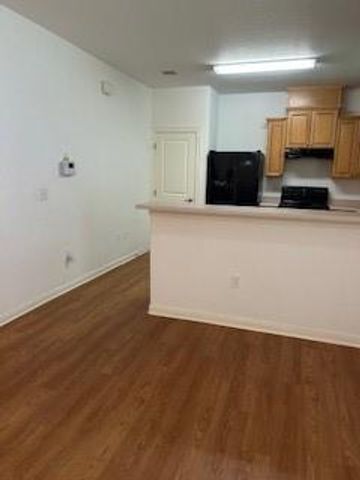 1106 9th Avenue N, Texas City, TX 77590