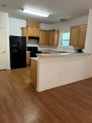 1106 9th Avenue N, Texas City, TX 77590