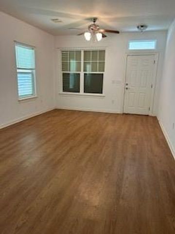 1106 9th Avenue N, Texas City, TX 77590