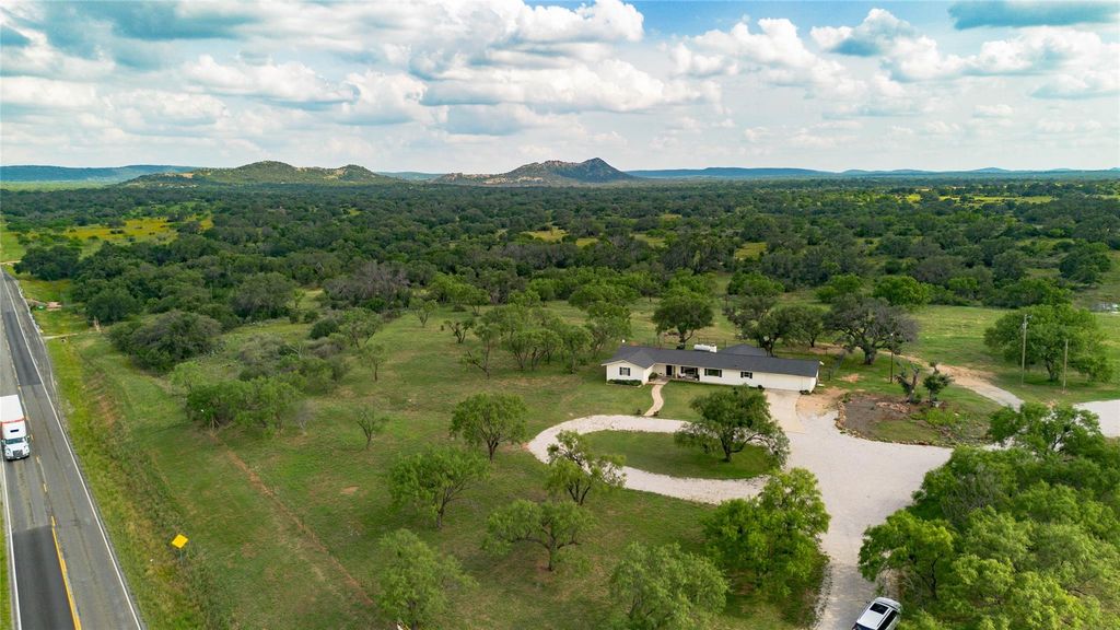 2340 E State Highway 71, Llano, TX 78643