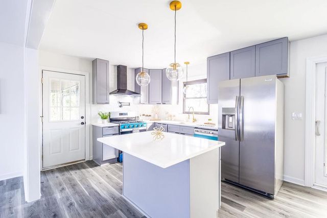 3253 Shadowridge SW Drive, Marietta, GA 30008