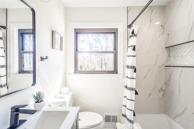 3253 Shadowridge SW Drive, Marietta, GA 30008