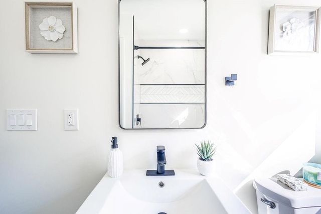 3253 Shadowridge SW Drive, Marietta, GA 30008