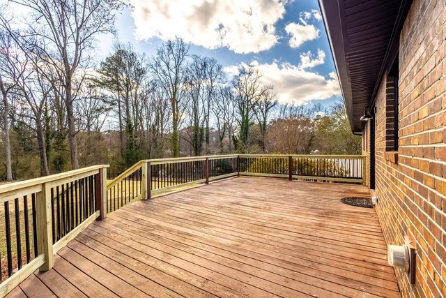 3253 Shadowridge SW Drive, Marietta, GA 30008