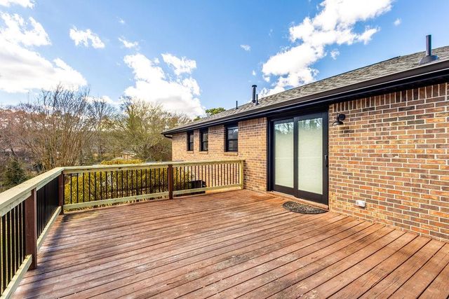 3253 Shadowridge SW Drive, Marietta, GA 30008