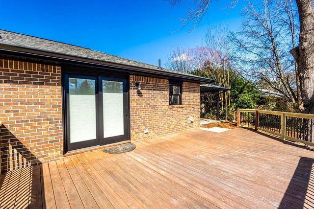 3253 Shadowridge SW Drive, Marietta, GA 30008