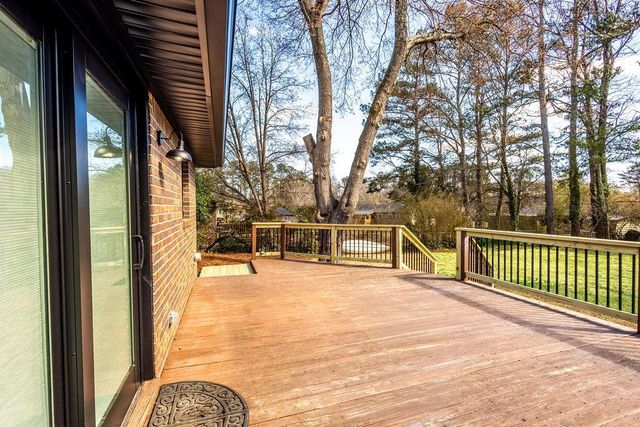 3253 Shadowridge SW Drive, Marietta, GA 30008