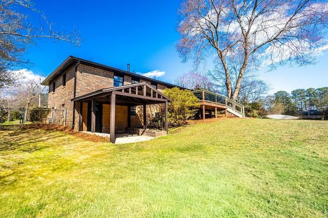 3253 Shadowridge SW Drive, Marietta, GA 30008