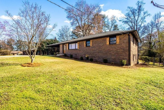 3253 Shadowridge SW Drive, Marietta, GA 30008