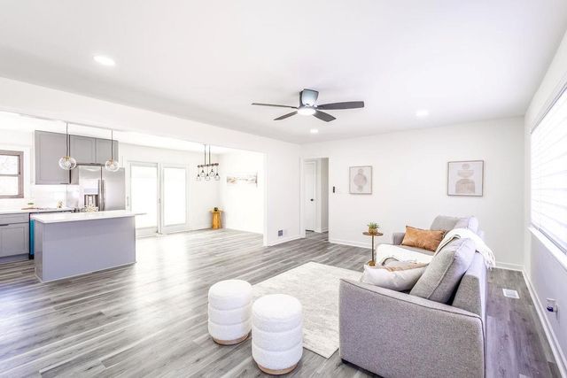 3253 Shadowridge SW Drive, Marietta, GA 30008