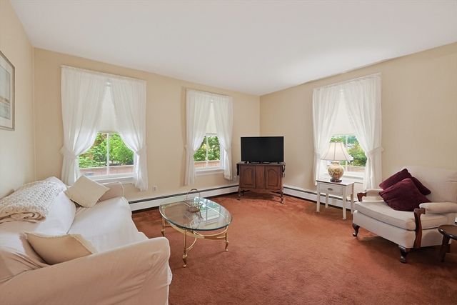 42 Flash Rd, Nahant, MA 01908