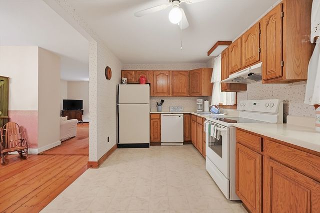 42 Flash Rd, Nahant, MA 01908