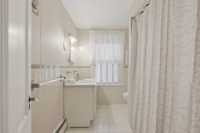 42 Flash Rd, Nahant, MA 01908