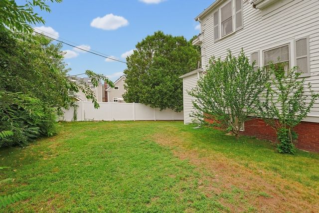 42 Flash Rd, Nahant, MA 01908