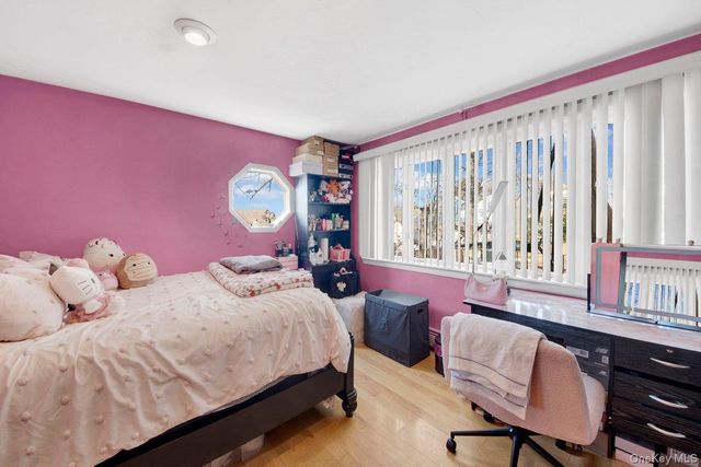 3252 Waterbury Avenue, Bronx, NY 10465