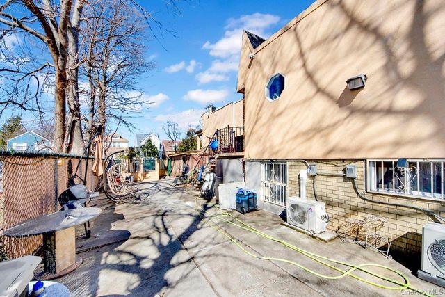 3252 Waterbury Avenue, Bronx, NY 10465