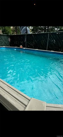 3252 Waterbury Avenue, Bronx, NY 10465