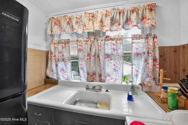 8168 W Main Street, Seven Lakes, NC 27376