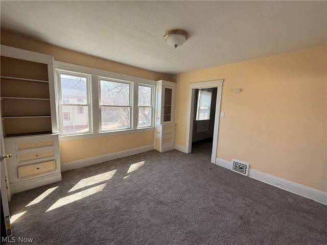 10922 Tacoma Avenue, Cleveland, OH 44108